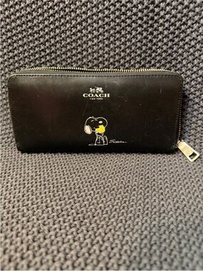 Coach x Peanuts Black Leather Long Wallet organizer